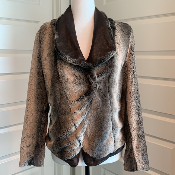 CLEOCLEO Women’s Jacket - Picture 3 of 16